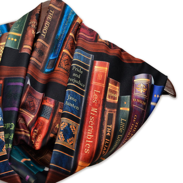Bookshelf Infinity Scarf. Literary Infinity Scarf with the famous books' titles, Bookish Gift, Literary Gift, Book Scarf, Librarian gift.